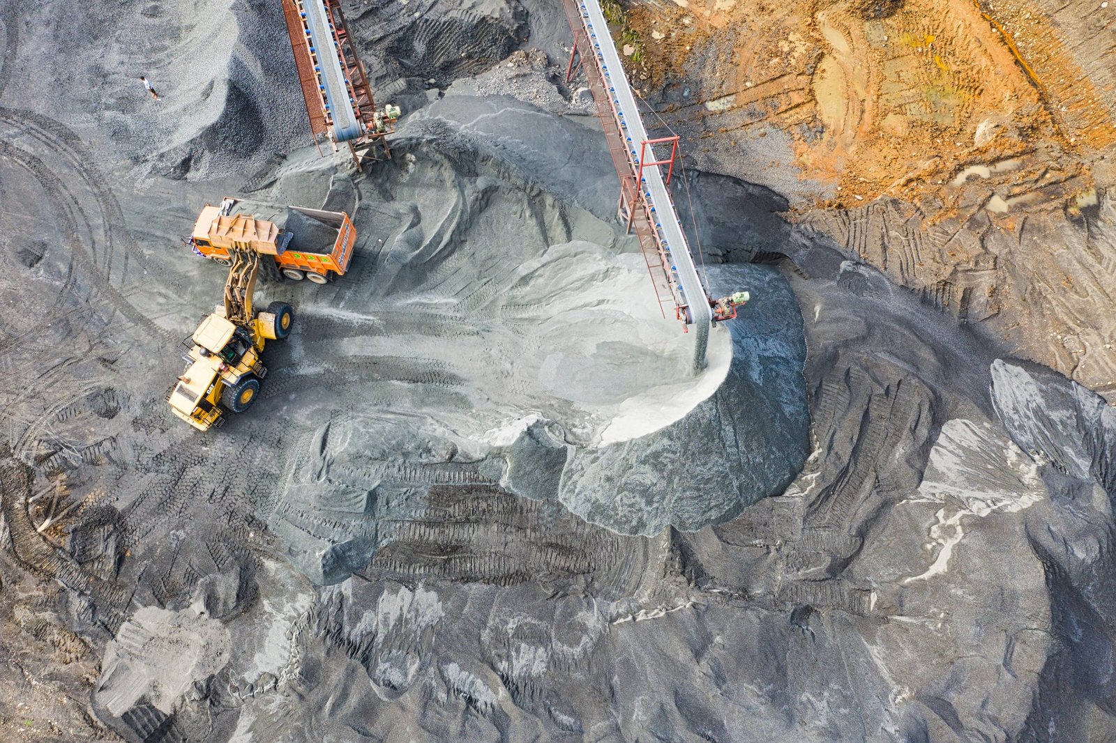 picture of mining operation