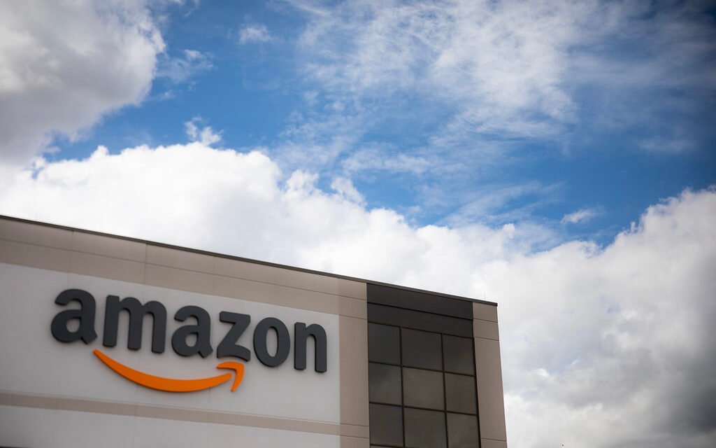 Amazon’s Climate Pledges Turn Out to Be Greenwashing
<span class="bsf-rt-reading-time"><span class="bsf-rt-display-label" prefix=""></span> <span class="bsf-rt-display-time" reading_time="3"></span> <span class="bsf-rt-display-postfix" postfix="Min Read"></span></span><!-- .bsf-rt-reading-time -->